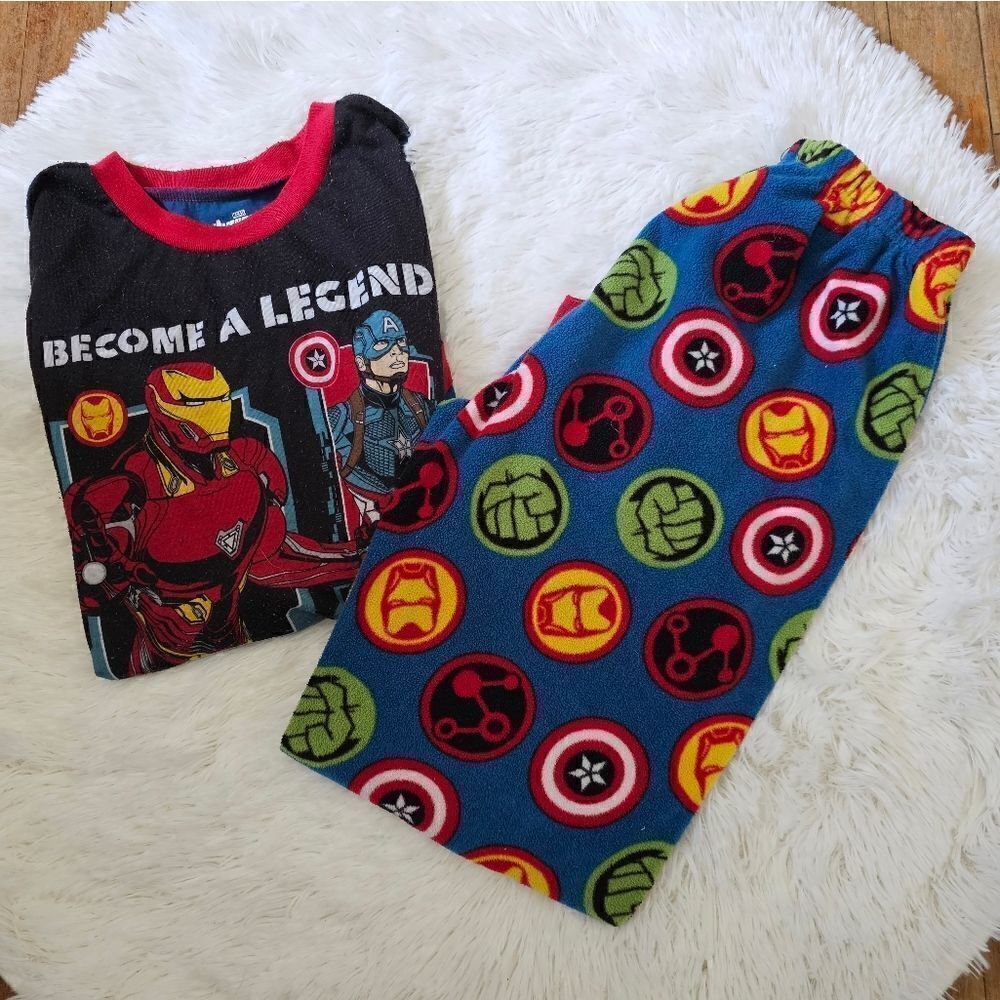 Boy's Avengers Endgame 2 pc Pajama Set Size Medium